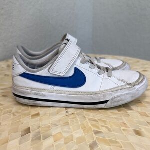 Nike Kids Sneakers in White and Blue 12 c